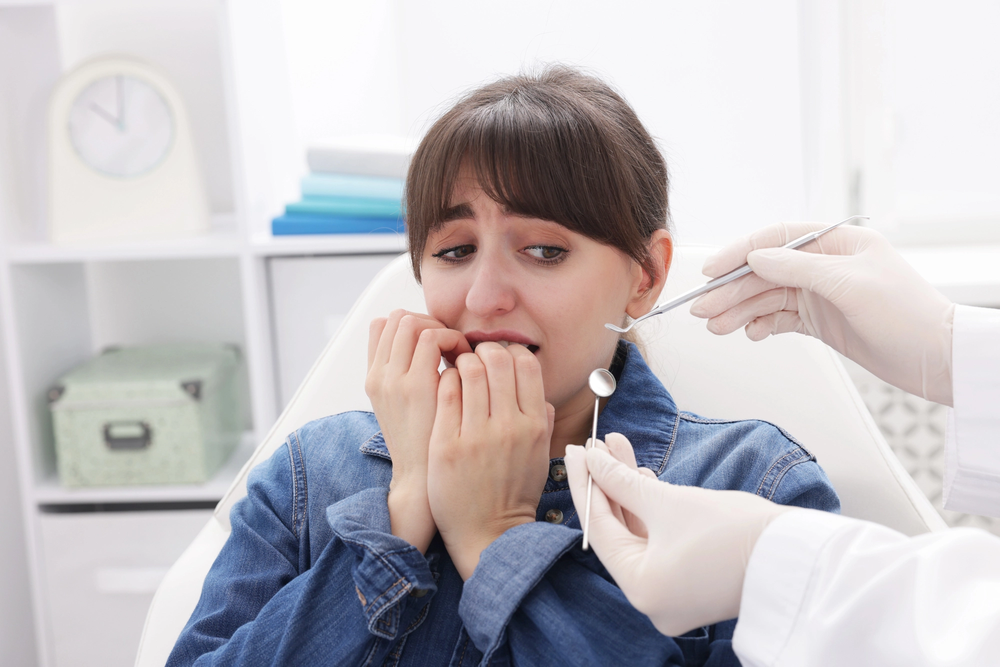 woman-feeling-anxious-at-the-Dentist-in-Glen-Allen-VA